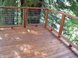 knotty-redwood-rail