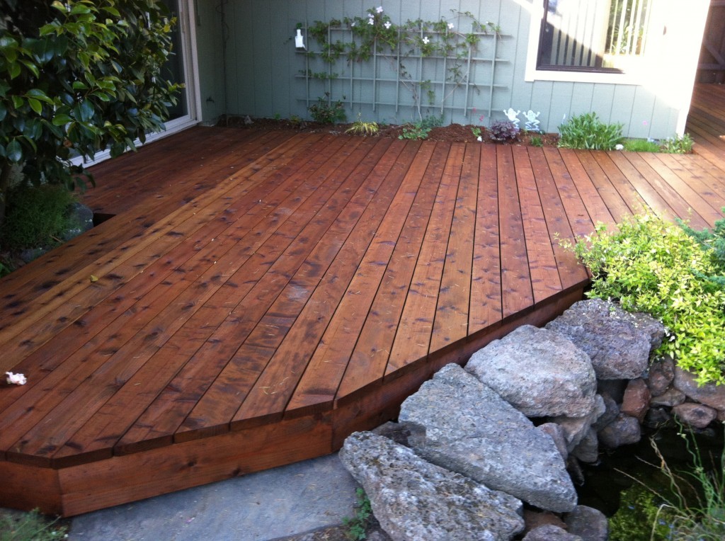 yorkdeckredwood Deck Master Fine Decks