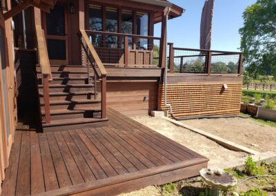 Americana thermally modified oak deck with Wild Hog wire rail and Americana privacy rail in Sebastopol, CA